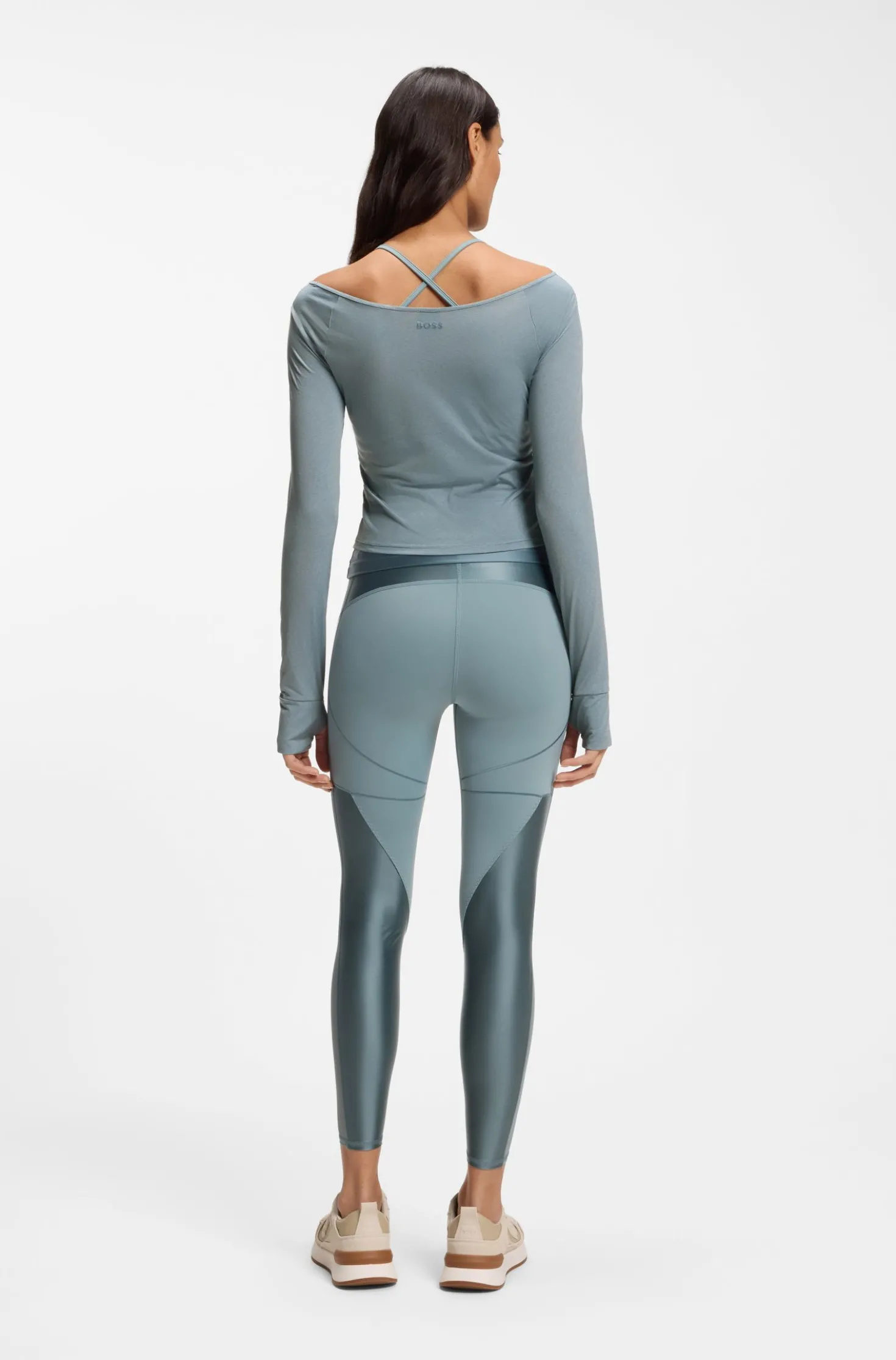 Active burnout-fabric top with shiny underlayer