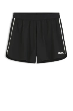 Active dual-layer shorts with moisture management