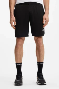 Active Quick-dry shorts in stretch fabric with pocket bags