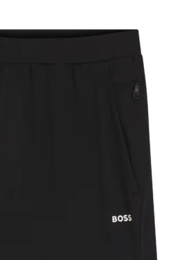 Active training shorts in quick-drying fabric