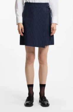 Belted pencil skirt with pinstripe
