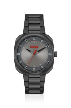 Black-plated watch with link bracelet