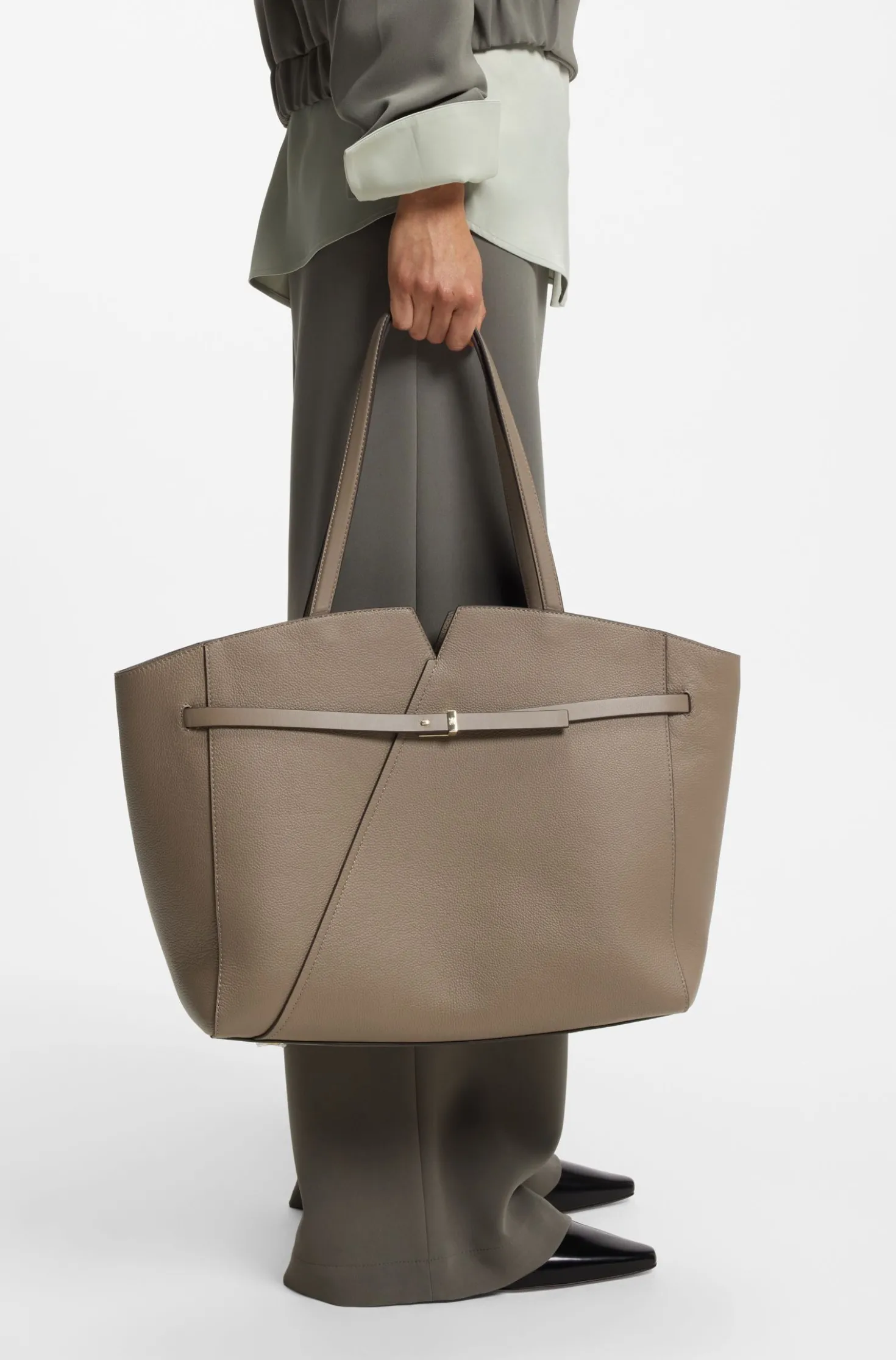 BOSS Revers tote bag in leather with belt detail