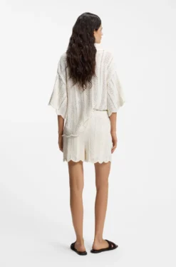 Cotton-blend knitted shorts with wave structure