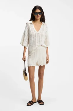 Cotton-blend knitted shorts with wave structure