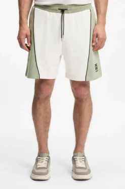 Cotton-blend shorts with embroidered logo artwork