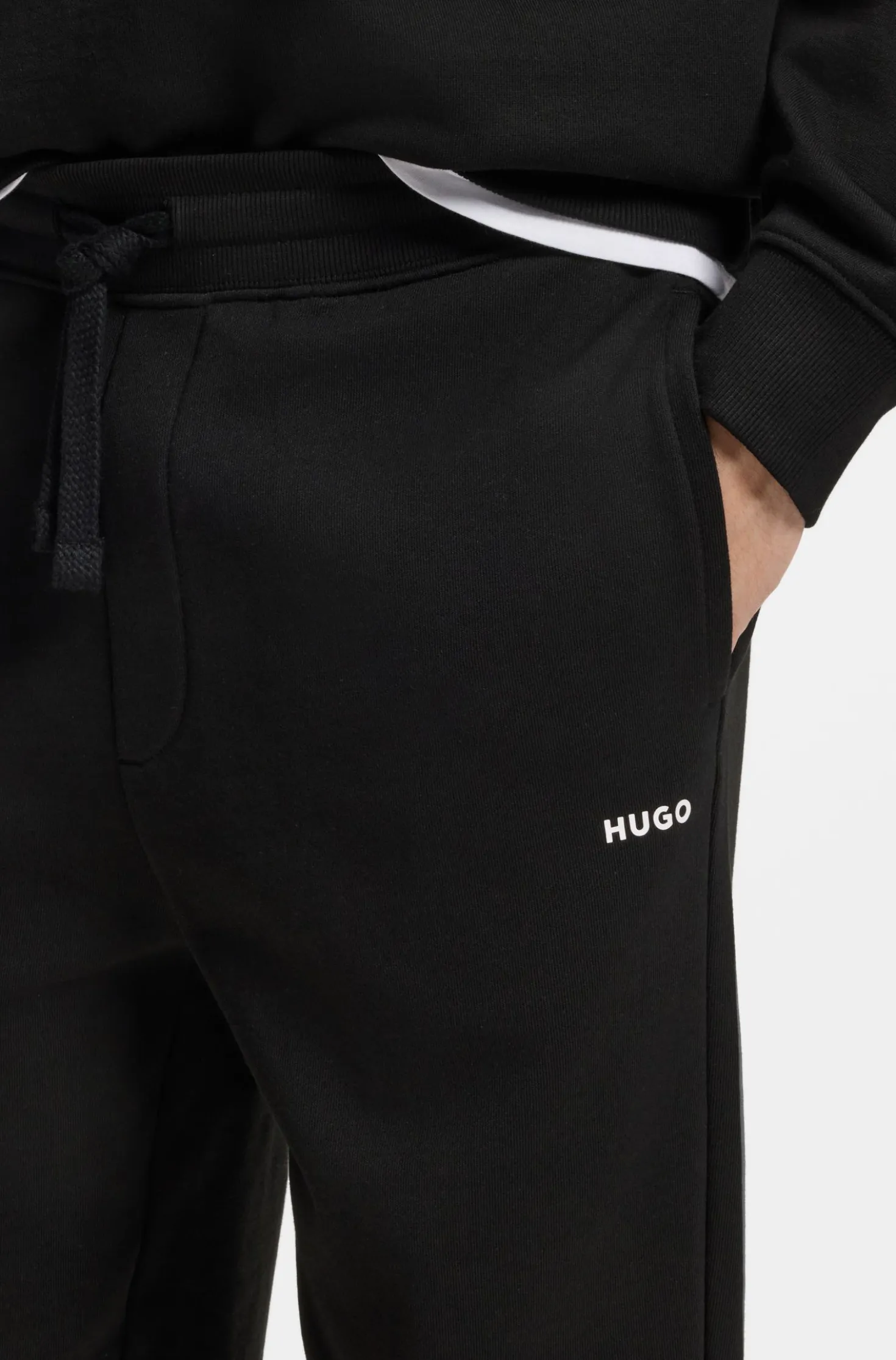 Cotton casual trousers with elasticated cuffs