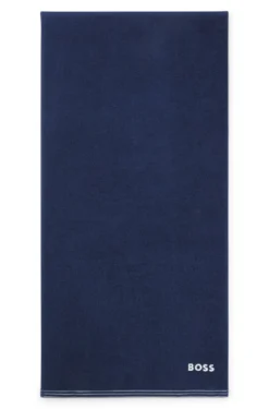Cotton hand towel with contrast embroidered logo