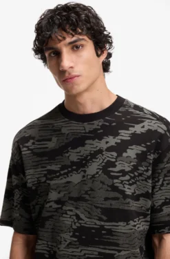 Cotton T-shirt with camouflage jacquard