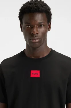 Cotton T-shirt with red woven logo label