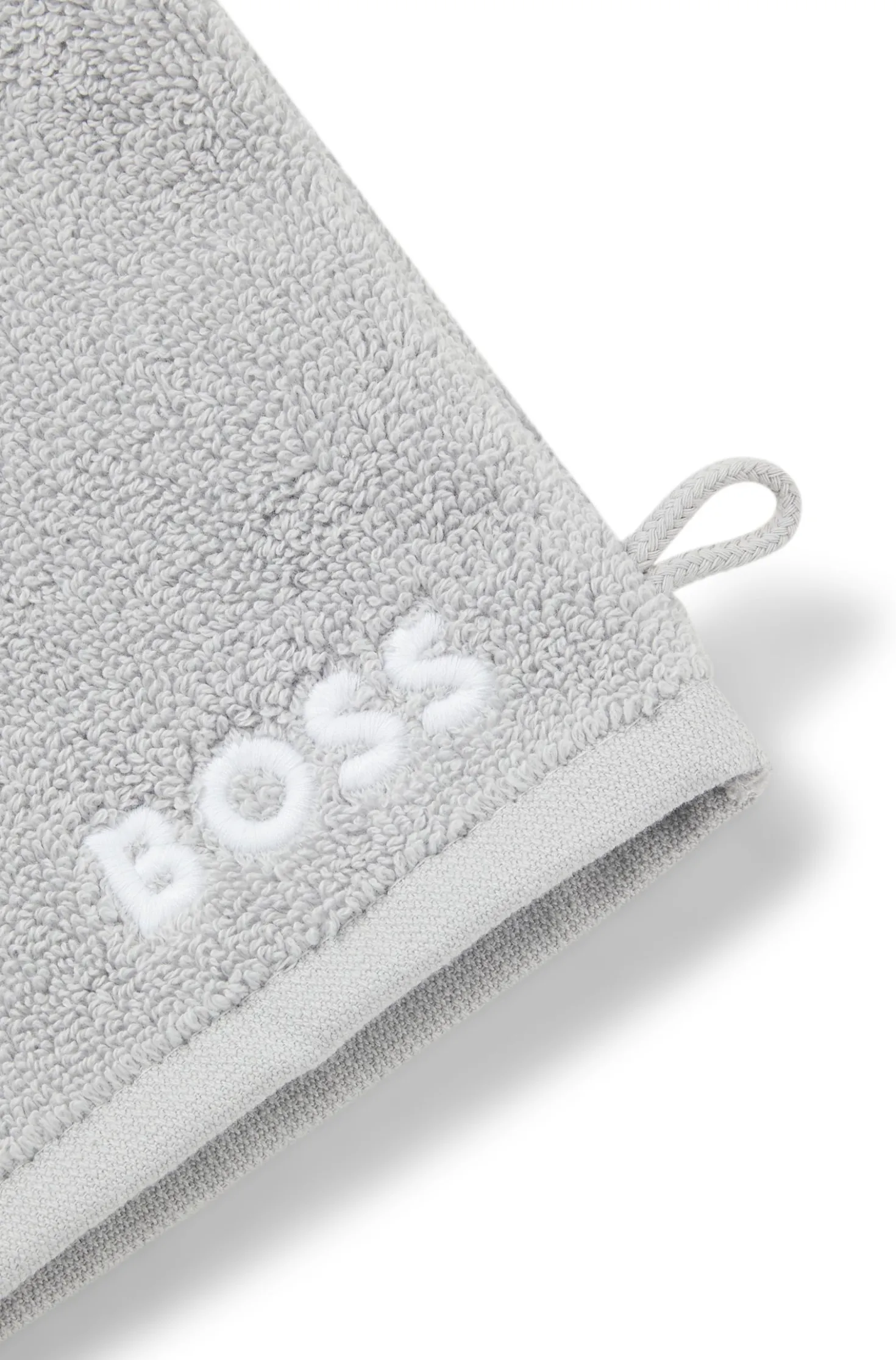 Cotton wash mitt with contrast embroidered logo