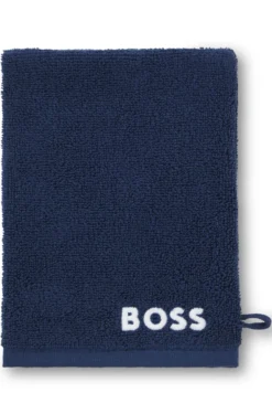 Cotton wash mitt with contrast embroidered logo