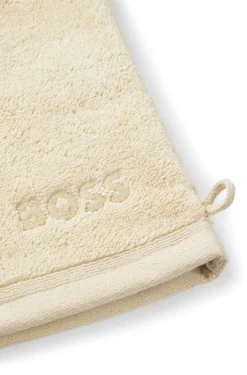 Cotton wash mitt with embroidered logo