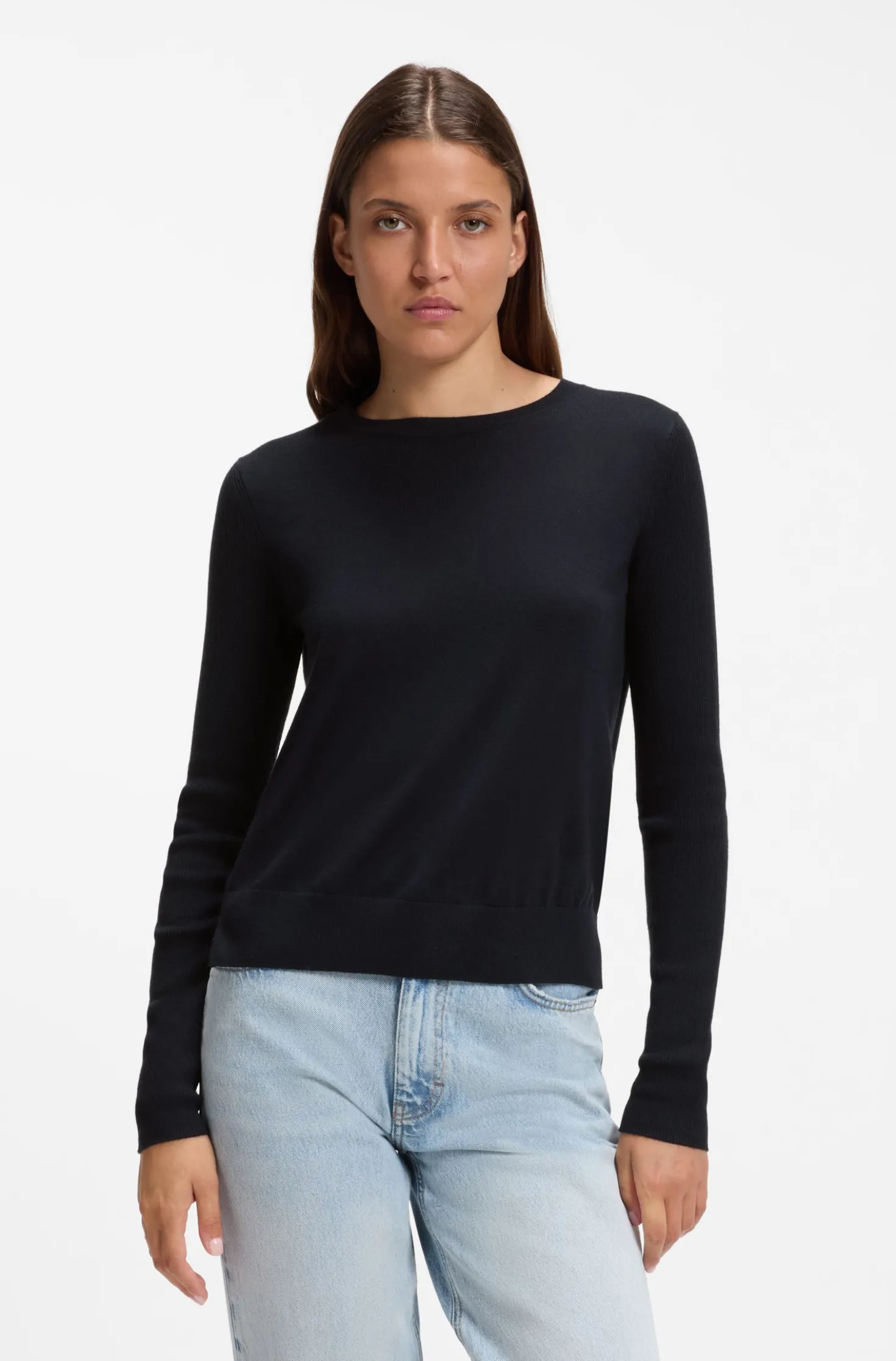 Crew-neck sweater in extra-fine merino wool