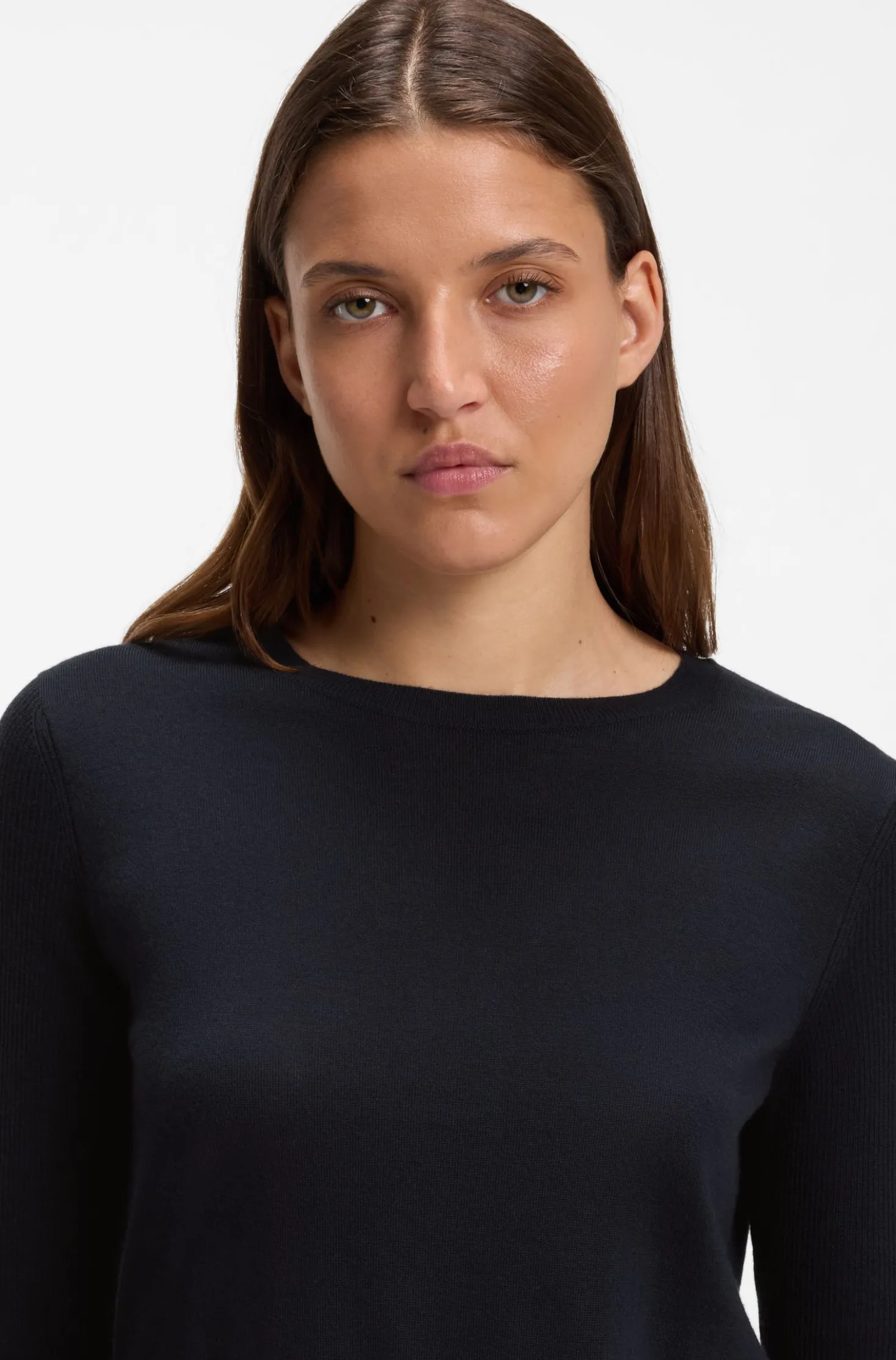 Crew-neck sweater in extra-fine merino wool