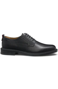 Derby shoes in grained leather