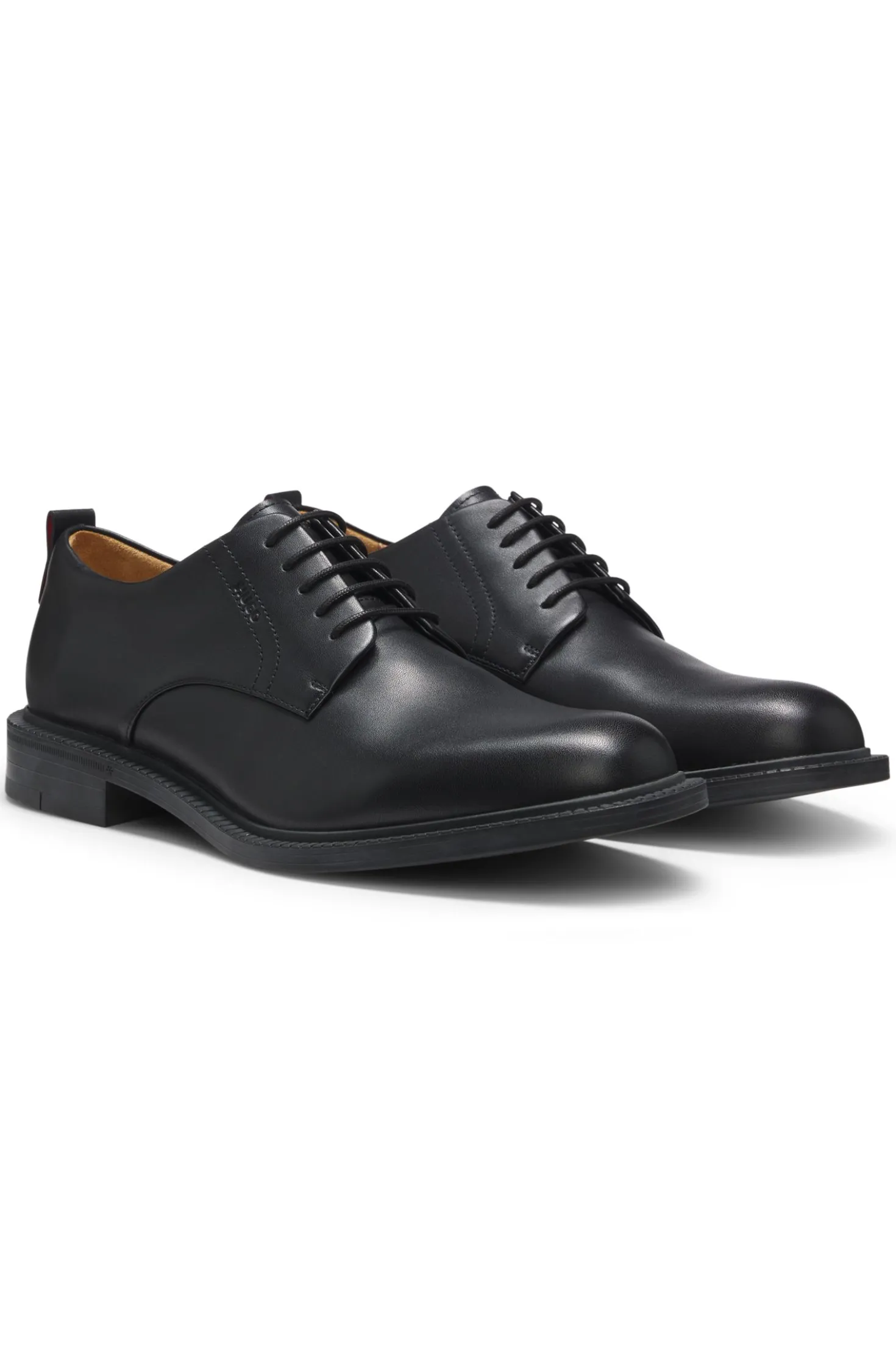 Derby shoes in leather with embossed logo