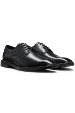Derby shoes in smooth leather with embossed logo