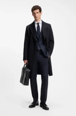 Double-breasted coat in wool and cashmere