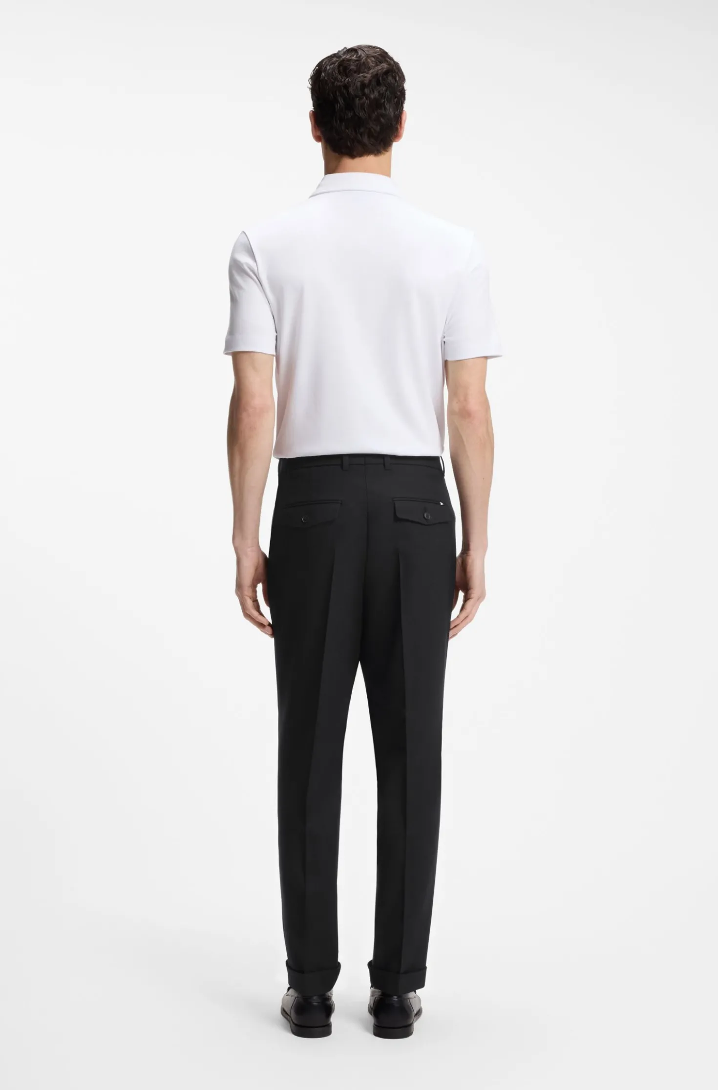 Double-pleat trousers in virgin wool