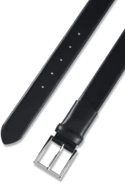 Dressletic leather belt with concealed elasticated section