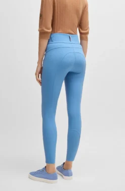 Equestrian full-grip breeches with four-way stretch