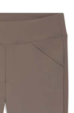 Equestrian hybrid breeches with silicone grips
