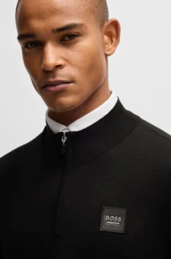 Equestrian troyer sweater with logo patch