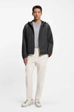 Hooded windbreaker in virgin wool