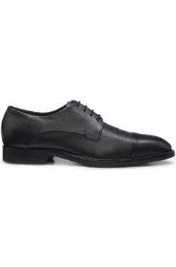 Italian-made Derby shoes in grained leather