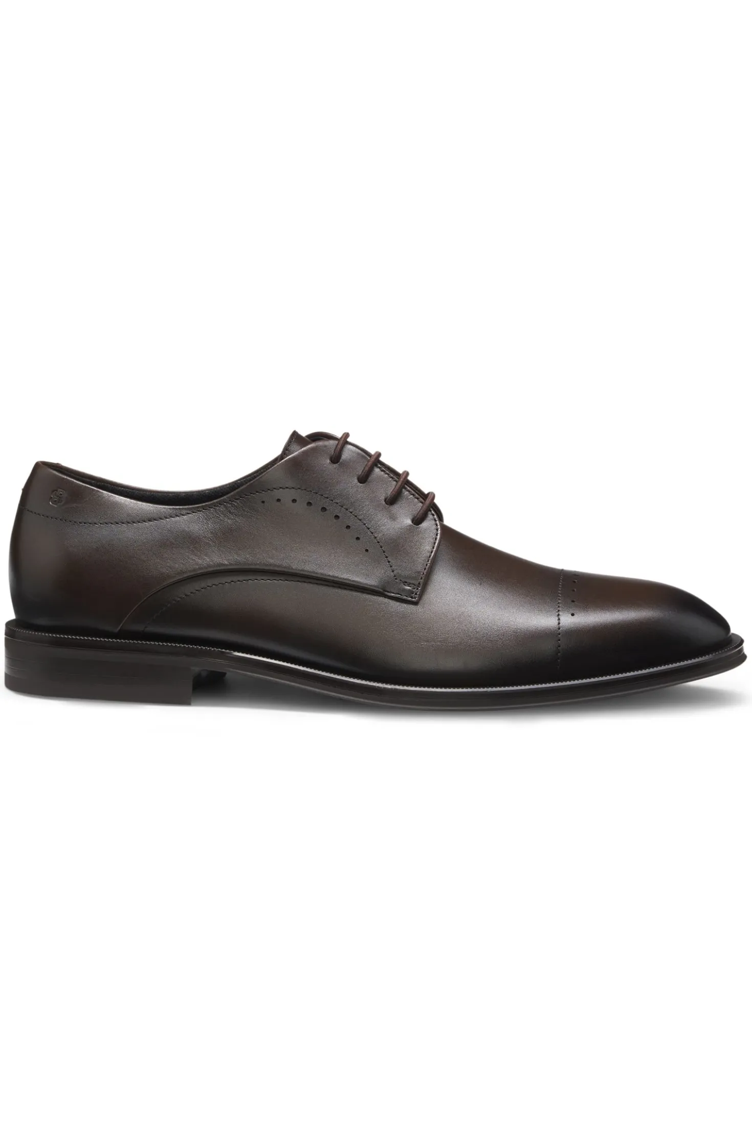 Italian-made Derby shoes in leather with cap toe