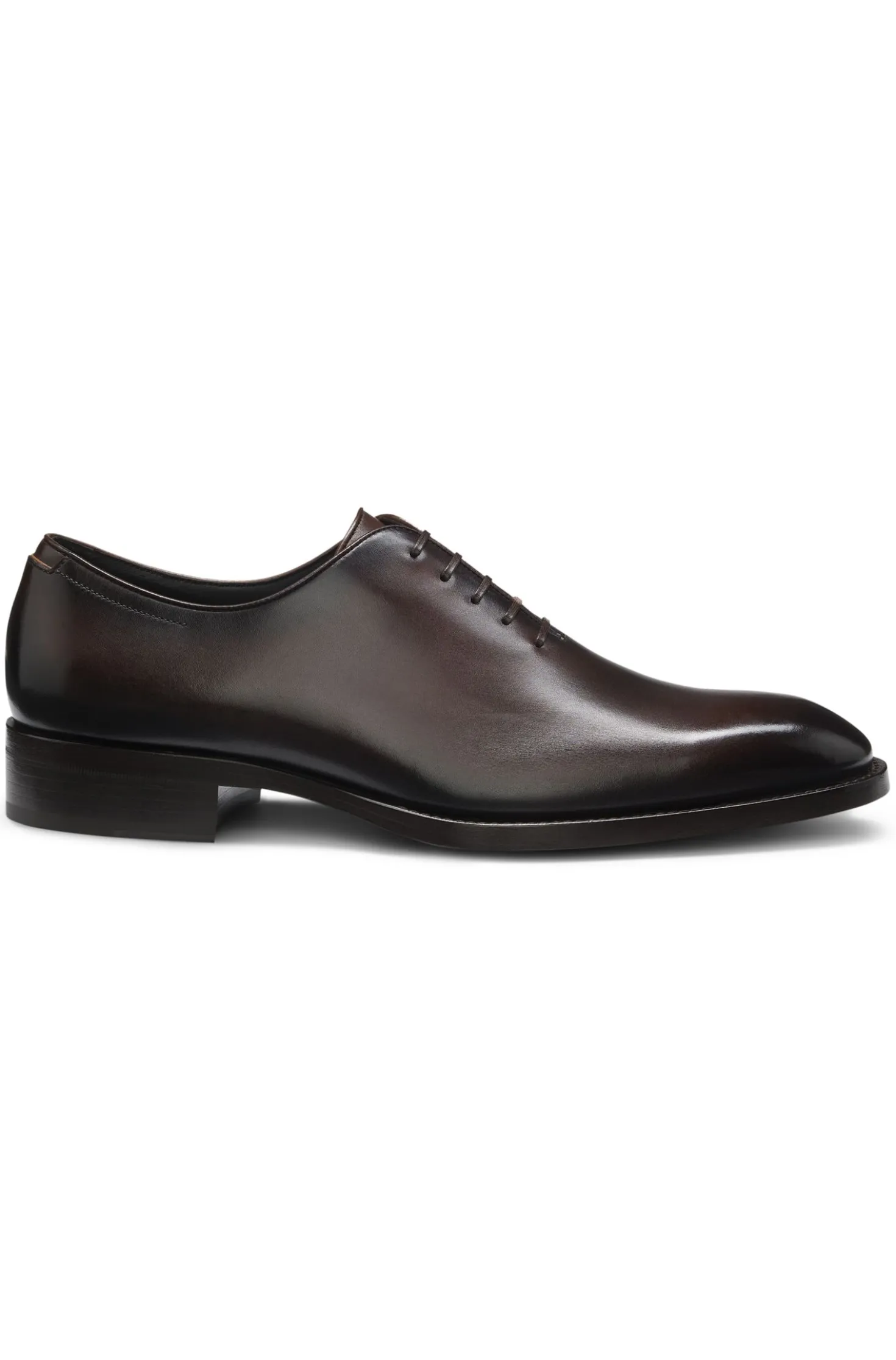 Italian-made Oxford shoes in burnished leather