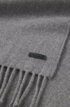 Italian-made scarf in wool with logo patch