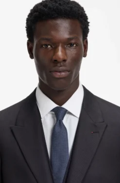 Jacquard-patterned tie in silk