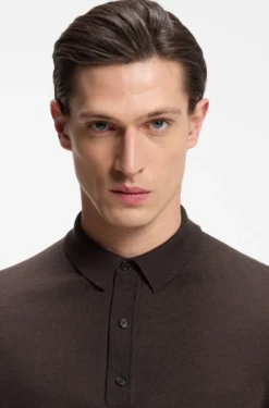 Knit polo in virgin wool