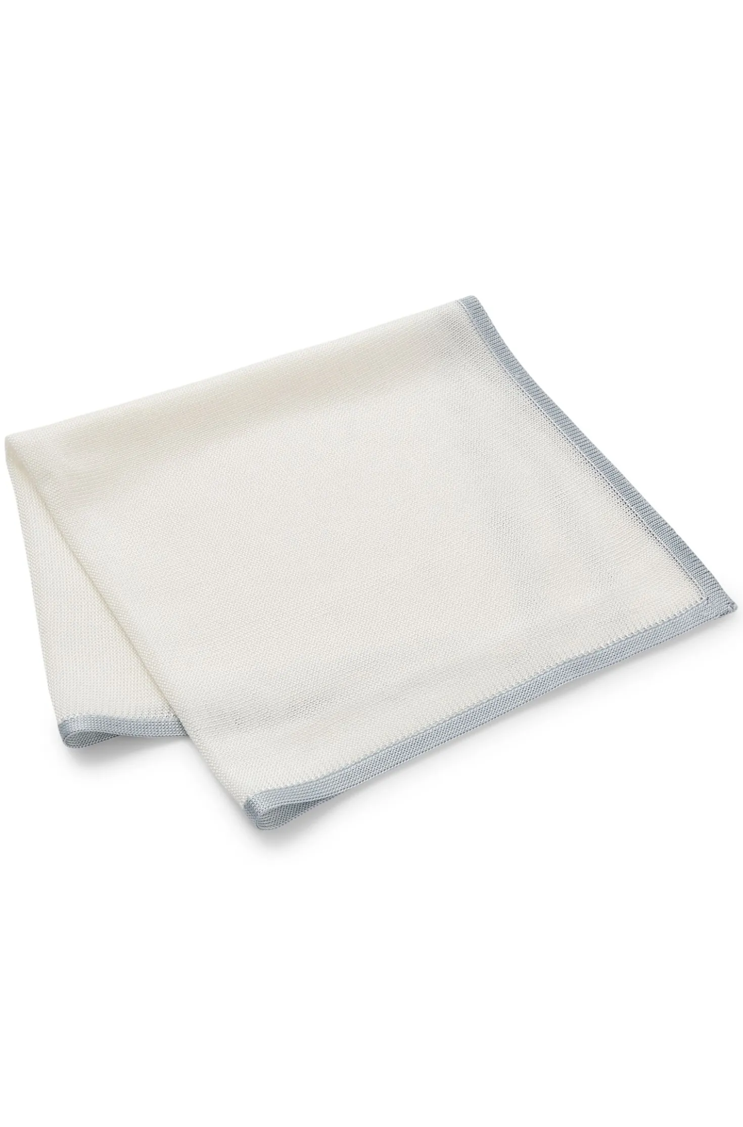 Knitted pocket square in Italian-made silk