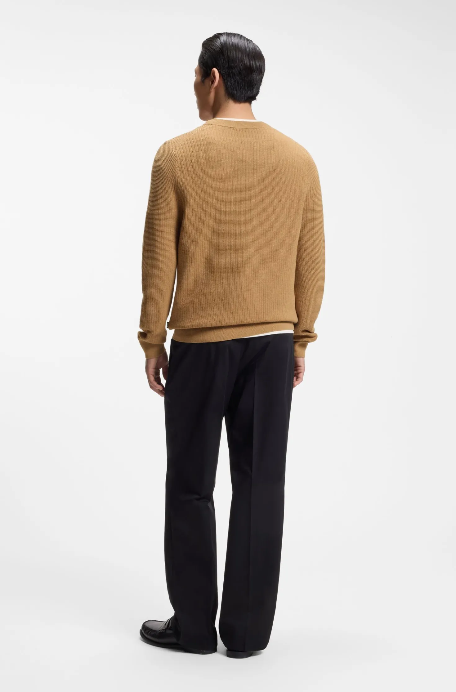Knitted sweater in cotton and virgin wool