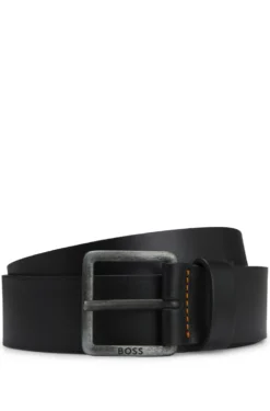 Leather belt with logo buckle