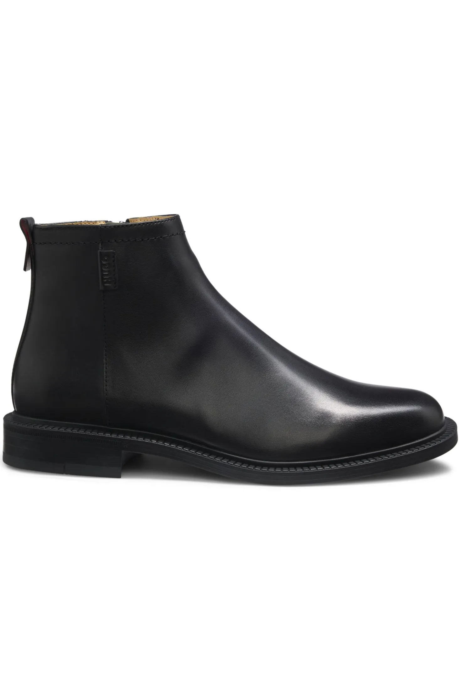 Leather boots with logo trim