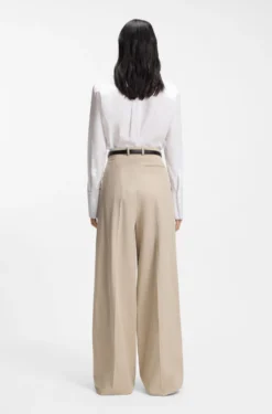 Long-sleeved shirt in cotton with pleating detail