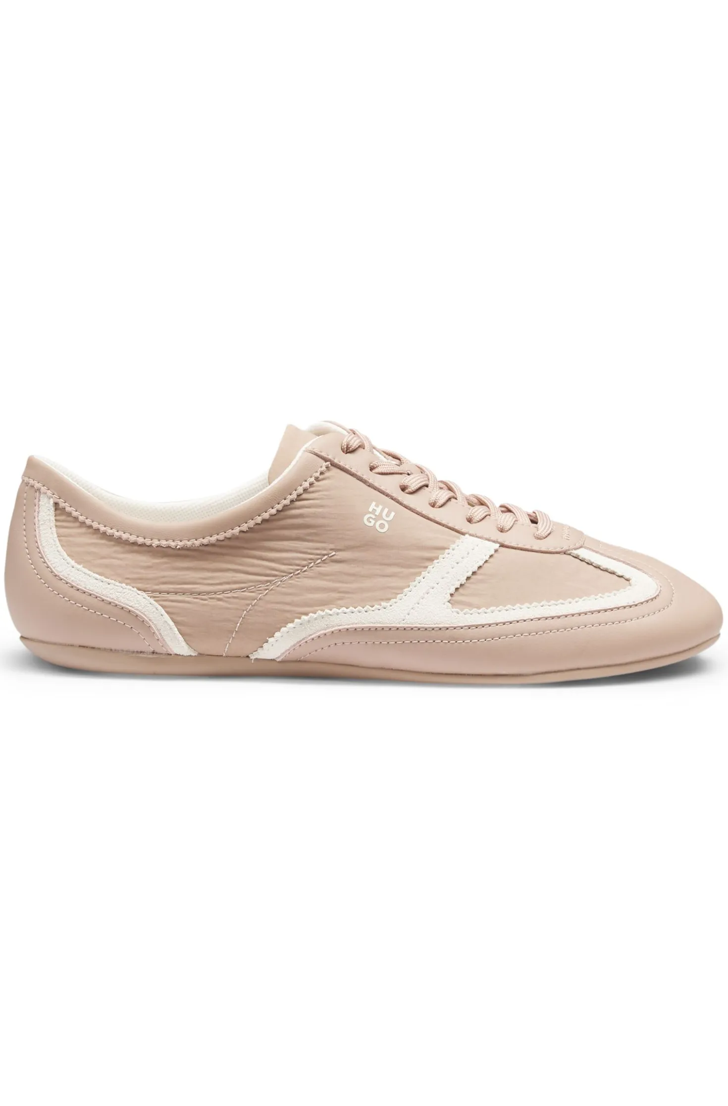 Low-top trainers with leather and suede