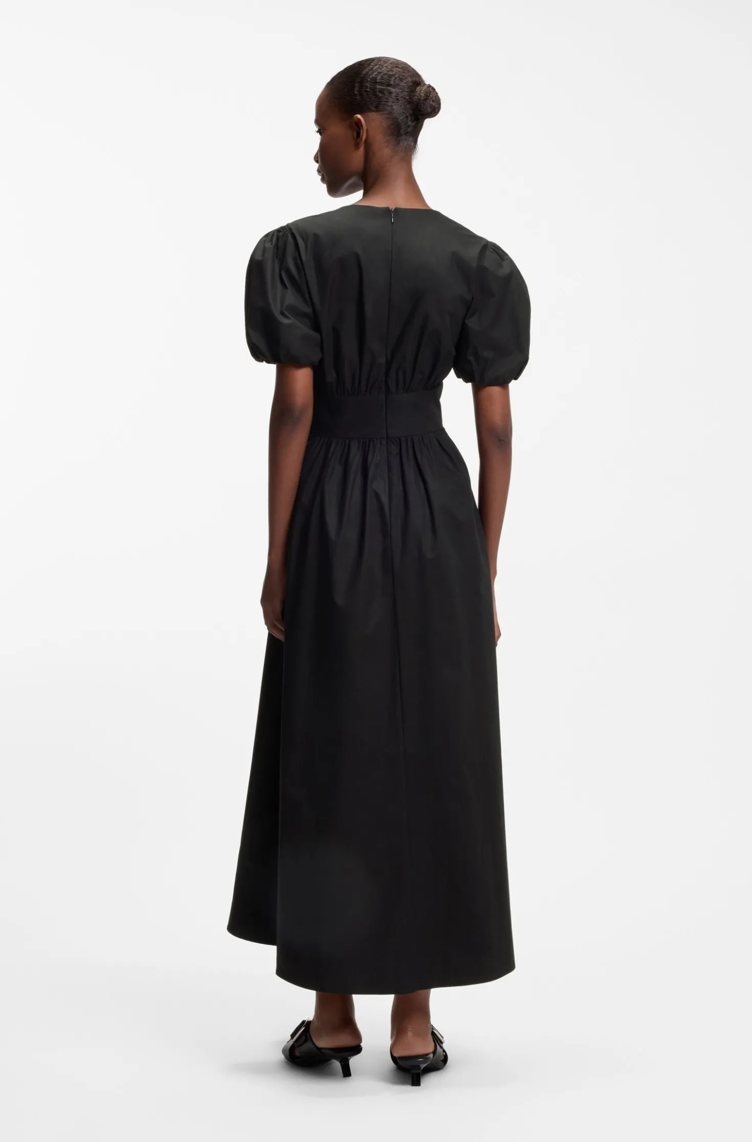 Maxi dress in cotton with twist front