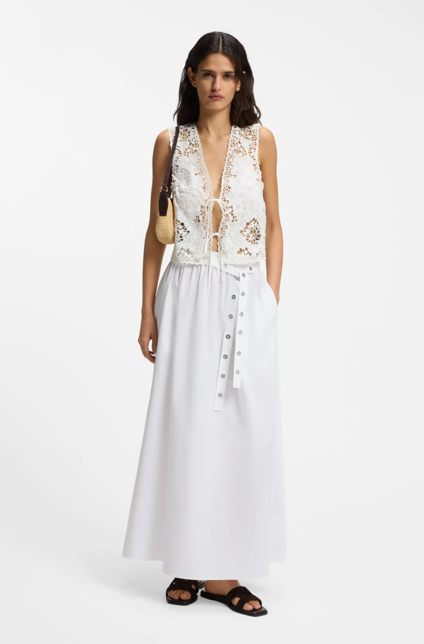 Maxi skirt in cotton poplin with eyelet belt
