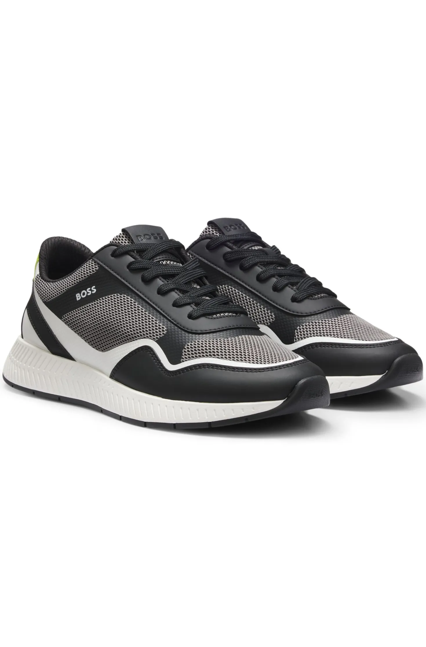 Mesh trainers with ribbed sole