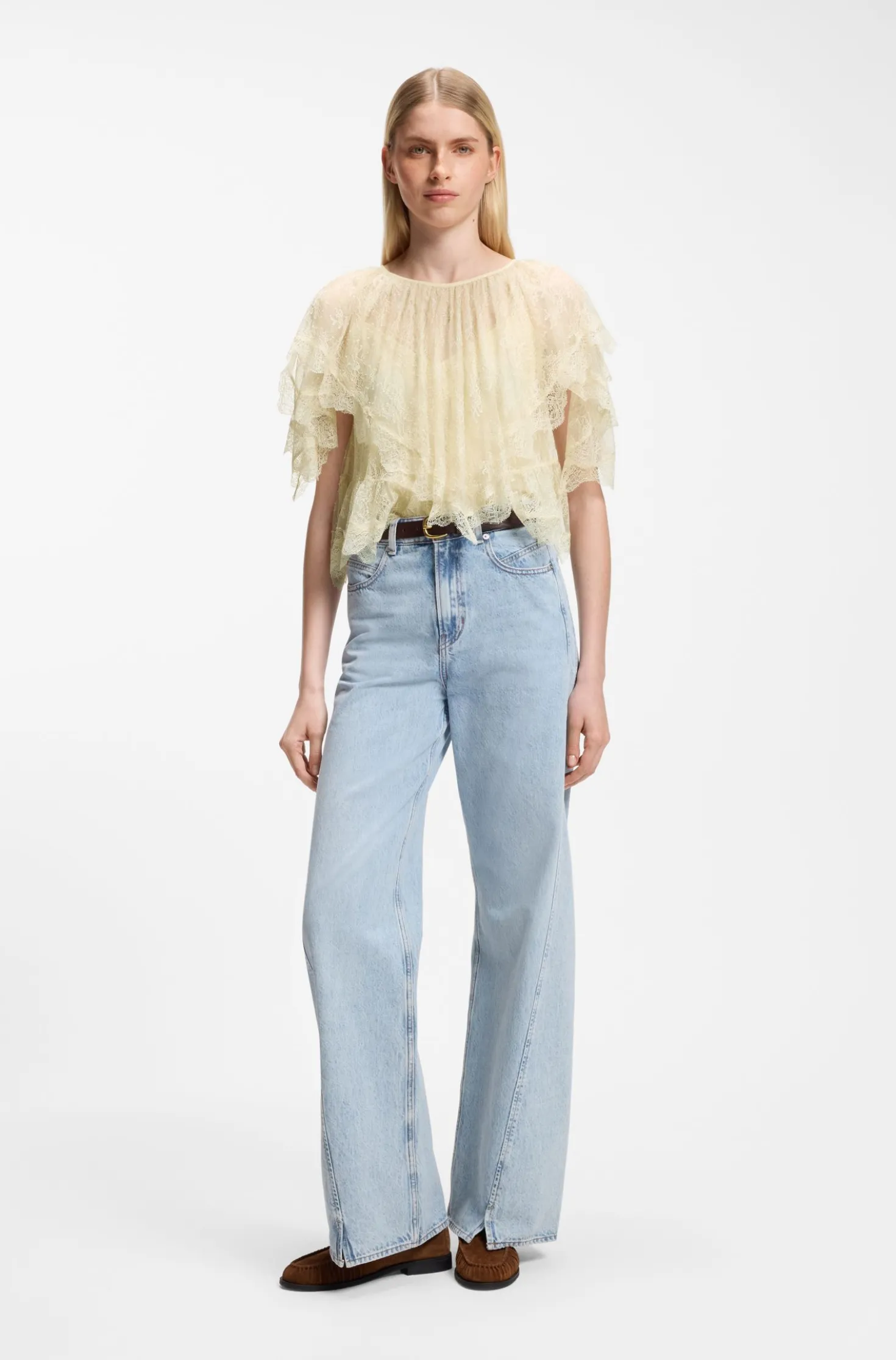 Mini cape blouse with lace trimmings