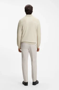 Mixed-structure sweater with moisture management