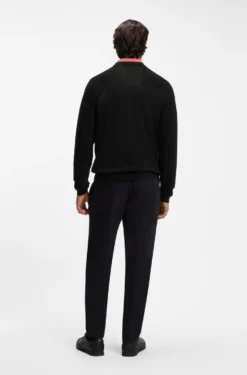 Mixed-structure sweater with moisture management