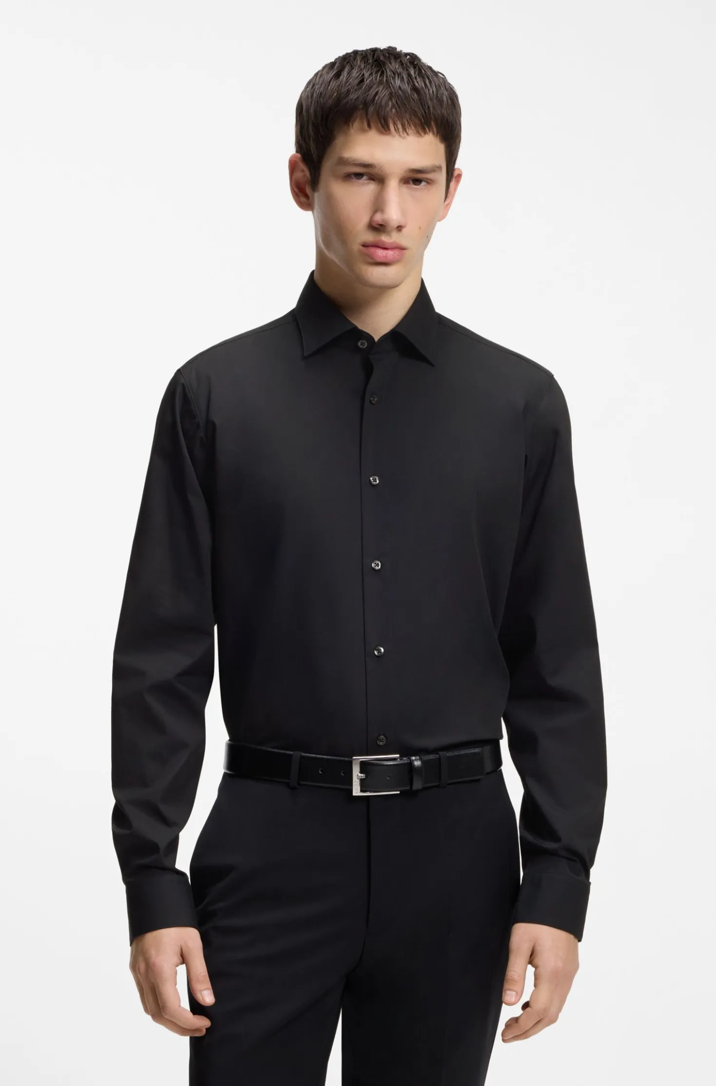 Modern-fit shirt in easy-iron cotton poplin