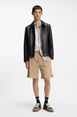 Modern-fit shirt in striped seersucker