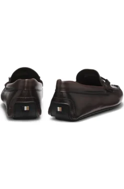 Nappa-leather driver shoes with branded hardware